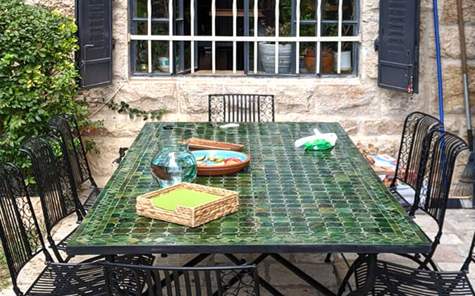 שולחן פסיפס ירוק מלבן